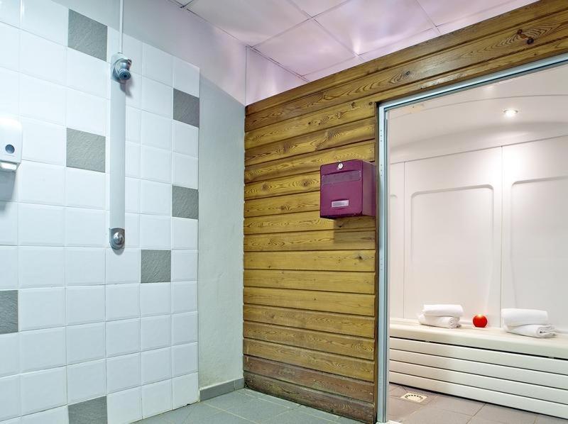 Joli Appartement T2 Dans Residence Avec Piscine, Hammam Et Parking Gratuits Carcassone Exterior photo