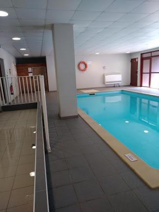 Joli Appartement T2 Dans Residence Avec Piscine, Hammam Et Parking Gratuits Carcassone Exterior photo